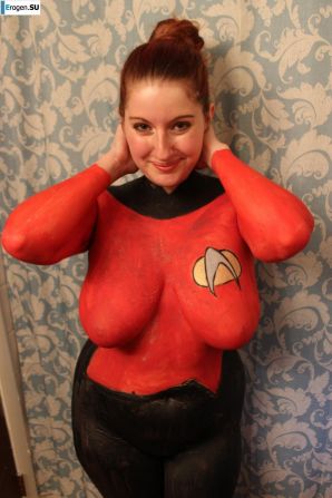 Girls on Halloween. Thumbnail 36