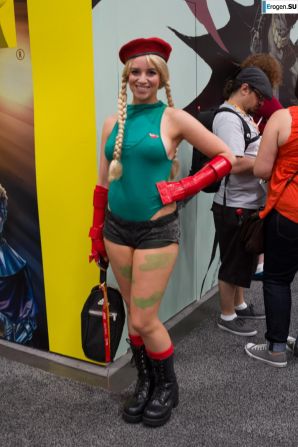 Festive Cosplay. Part 2. Thumbnail 28