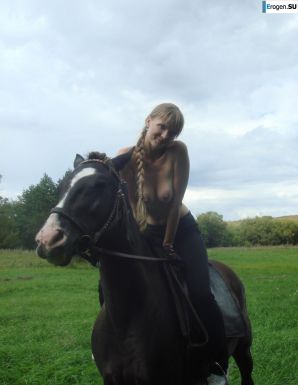 Rider. Thumbnail 24