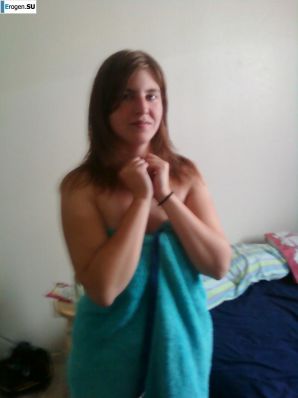 Busty Young Girl. Thumbnail 6