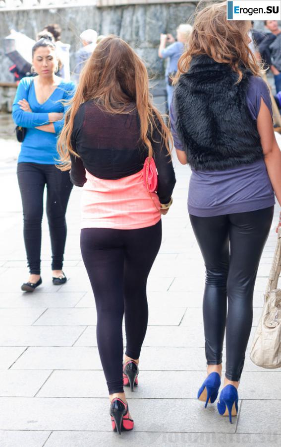Girls in Leggings. Photo 47