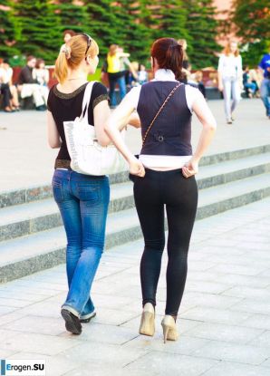Girls in Leggings. Thumbnail 25