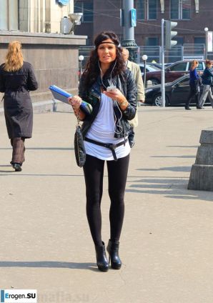 Girls in Leggings. Thumbnail 38