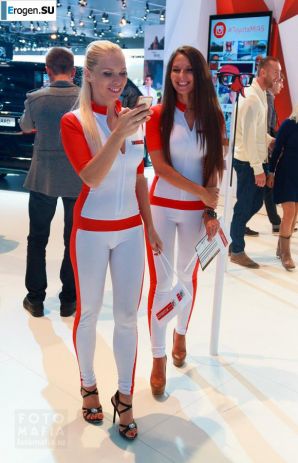Girls in Leggings. Thumbnail 51