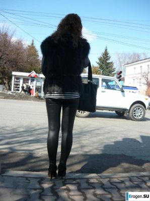 Girls in Leggings. Thumbnail 56