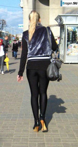 Some more girls in leggings. Thumbnail 13