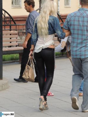 Some more girls in leggings. Thumbnail 20