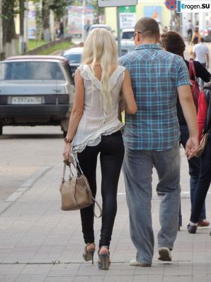 Some more girls in leggings. Thumbnail 26