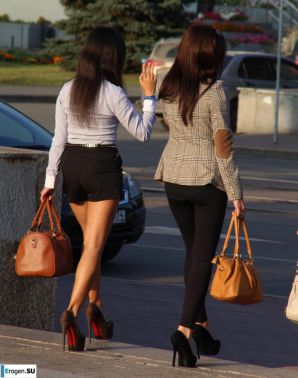 Some more girls in leggings. Thumbnail 50
