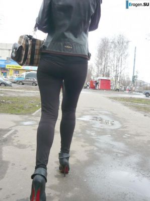 Girls in all the most tight-fitting. Thumbnail 4