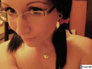 bespectacled self-album. Thumbnail 33