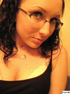 bespectacled self-album. Thumbnail 40