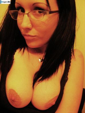 bespectacled self-album. Thumbnail 41