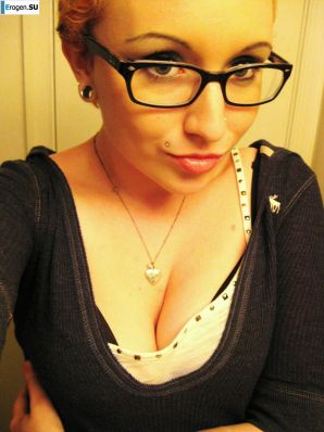 bespectacled self-album. Thumbnail 7