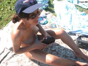 Posing on the seas. Thumbnail 10