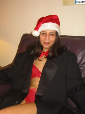 Christmas Girl. Thumbnail 22