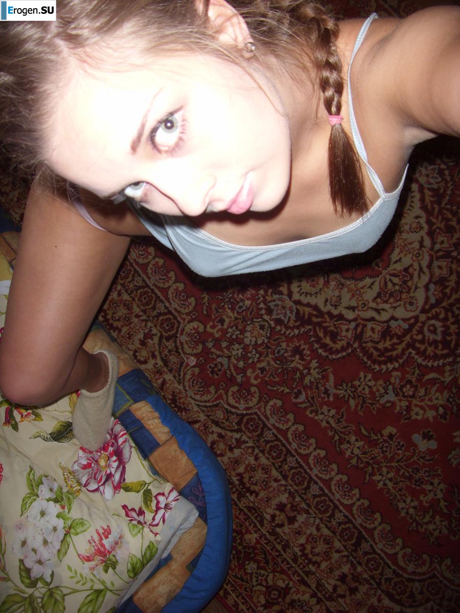 Selfies of a young artist. Slide 37