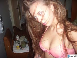 Selfies of a young artist. Thumbnail 17