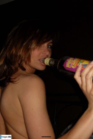 A bit of debauchery in the middle of the night. Thumbnail 60