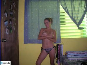 Mulatto with Nice Boobs. Thumbnail 1