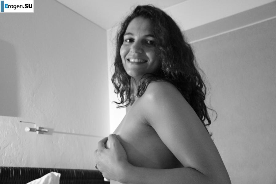 Album of the slender Italian. Slide 29
