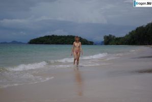 We lie to ourselves, sunbathe. Thumbnail 24