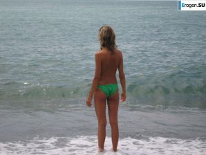 We lie to ourselves, sunbathe. Thumbnail 45