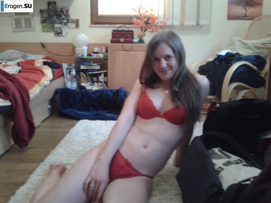 Naked German Girl. Slide 10