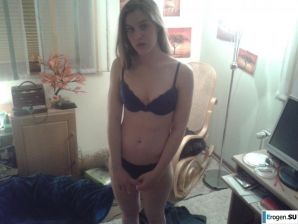 Naked German Girl. Thumbnail 34