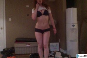 The foreigner self-photographs. Thumbnail 43