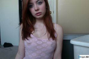 The foreigner self-photographs. Thumbnail 57