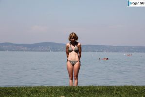 Here is how to relax on the beach. Thumbnail 12