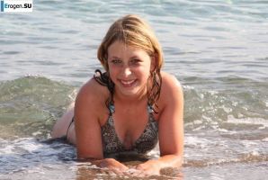 Here is how to relax on the beach. Thumbnail 15