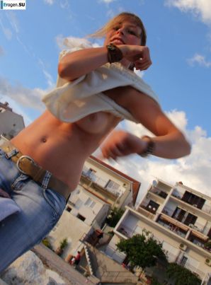 Here is how to relax on the beach. Thumbnail 3