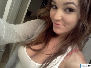 Selfies. Thumbnail 10
