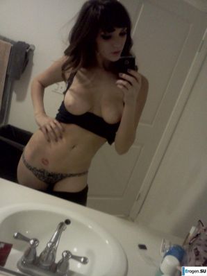 Selfies. Thumbnail 18