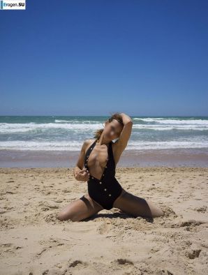 Nudes from the Sea. Thumbnail 5