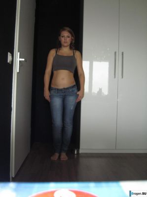 naked pregnant girl. Thumbnail 13