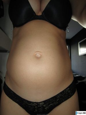 naked pregnant girl. Thumbnail 25