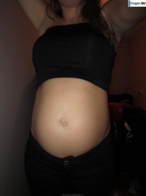 naked pregnant girl. Thumbnail 39