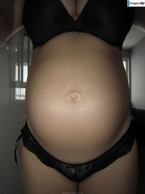 naked pregnant girl. Thumbnail 49