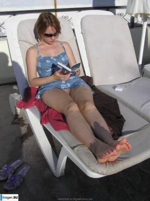 naked girls in various poses. Thumbnail 13