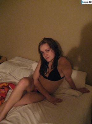 girl on the bed for a guy. Thumbnail 16