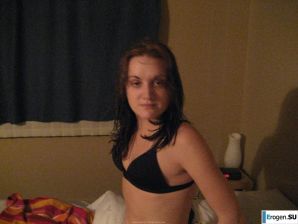 girl on the bed for a guy. Thumbnail 21