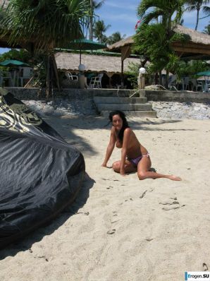 striptease on the beach. Part 2. Thumbnail 2