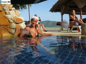 striptease on the beach. Part 2. Thumbnail 7