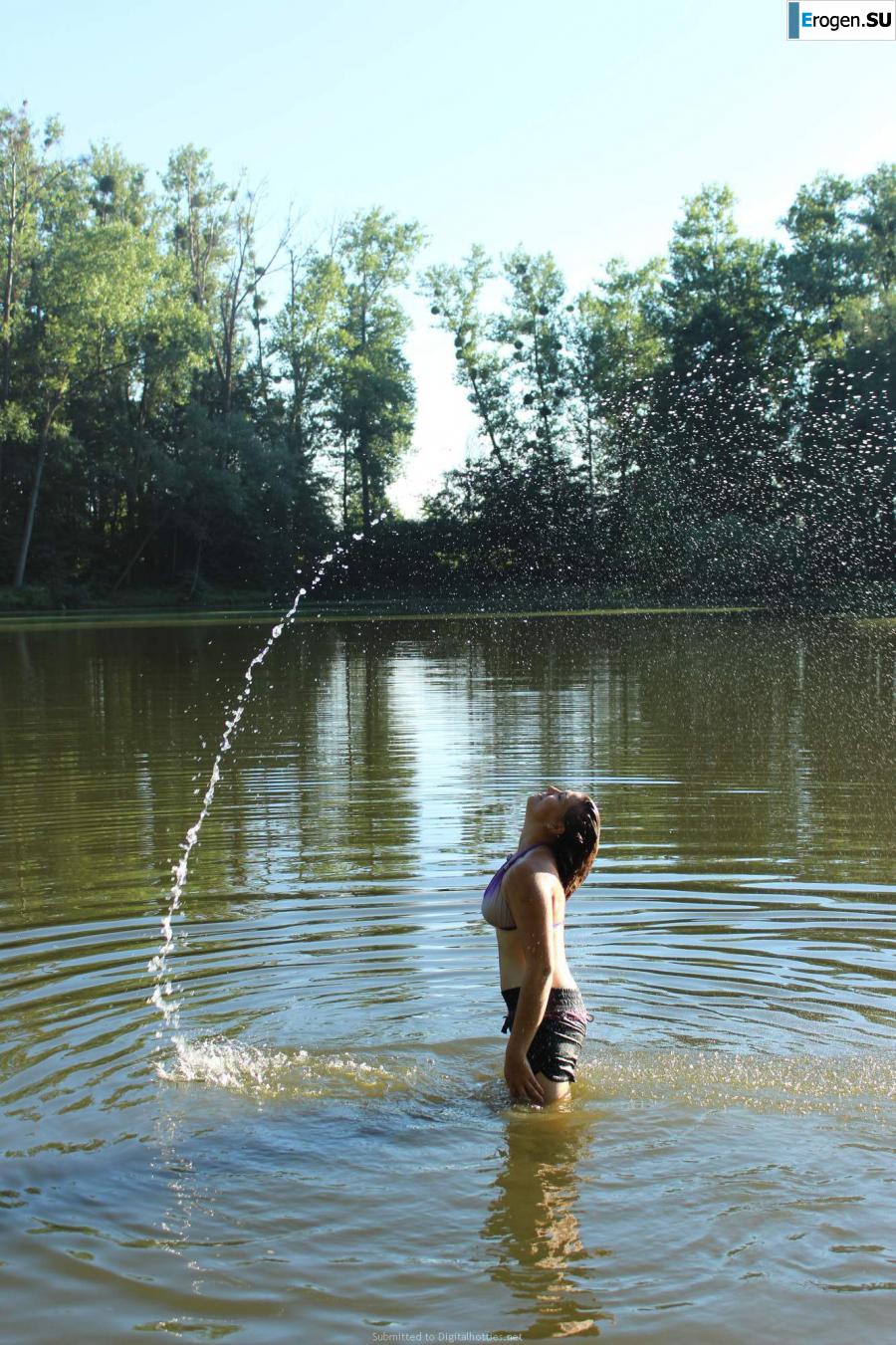 naked girls on the lake. Part 3. Slide 13