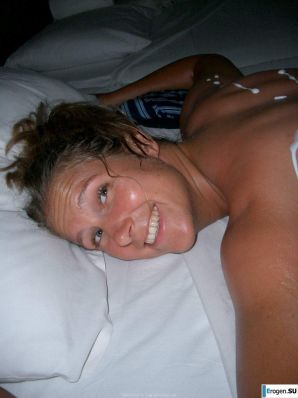 Naked and cheerful. Thumbnail 20