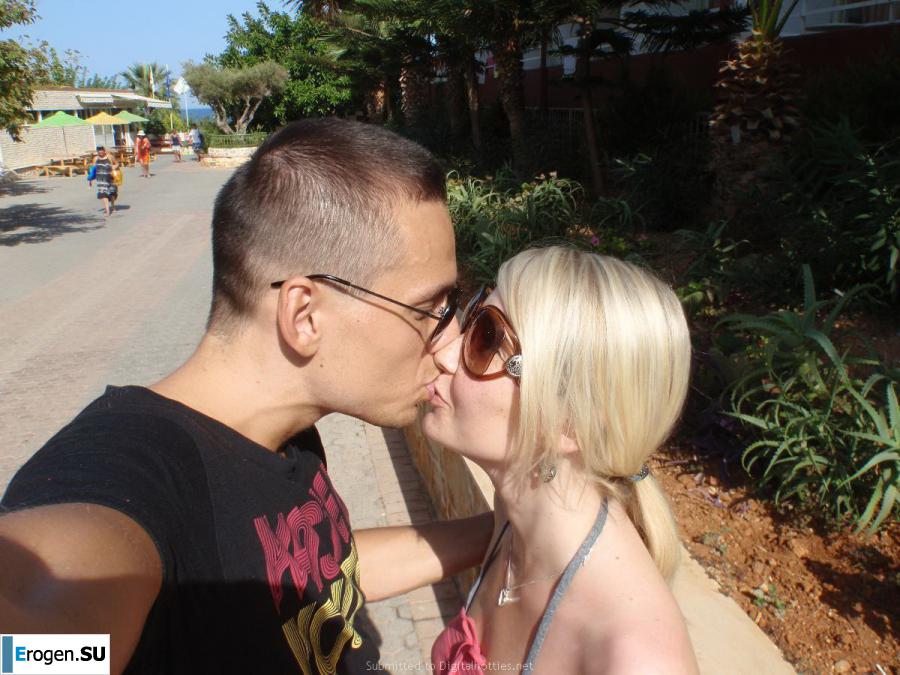 sex couple resting. Slide 3