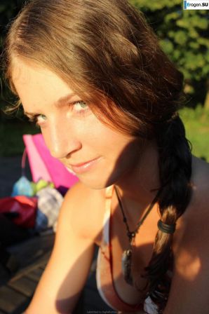 naked girls on the lake. Part 4. Thumbnail 22